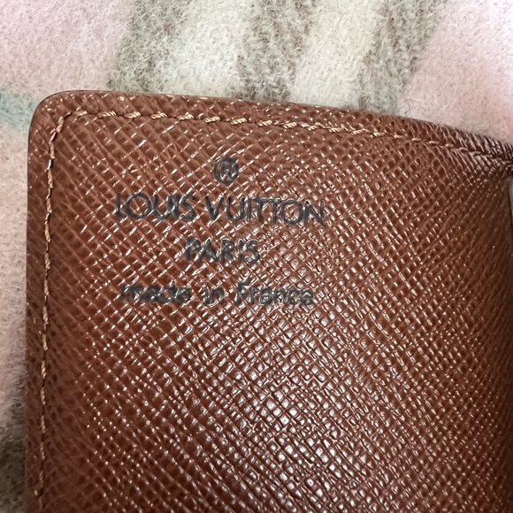π«SOLDπ«Authentic Louis Vuitton Card Case Organizer - Picture 6 of 9